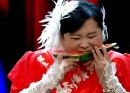 娱乐吃瓜君贾玲,娱乐吃瓜界的“瓜王”，揭秘娱乐圈幕后故事