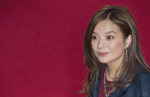 娱乐圈资深吃瓜艺人,揭秘幕后风云，笑谈明星八卦