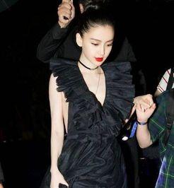 娱乐吃瓜女星代言,时尚跨界引发热议