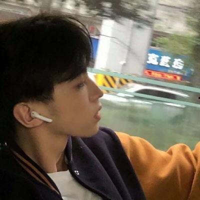 娱乐吃瓜的头像男真人,男真人生吃瓜背后的故事